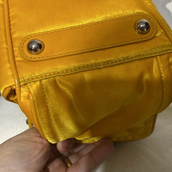 Tod’s small nylon handbag -authentic✅ leather handles✅ firm ✅ - Picture 9 of 17